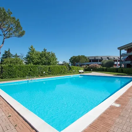 Aparthotel Fior Di Loto *